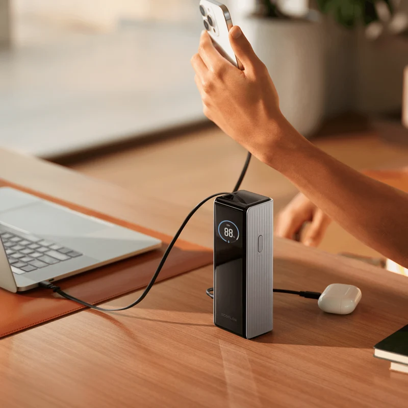EcoFlow RAPID 25000mAh Powerbank in Grün, mit einziehbaren Kabeln