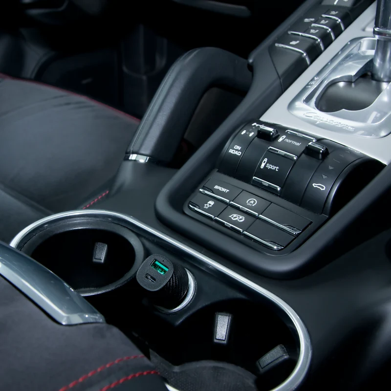Kfz-Ladegerät 12 V / 24 V - Power Delivery & FastCharge - 1 x USB A & 1 x USB Type-C - 20 W - 3000 mA - schwarz