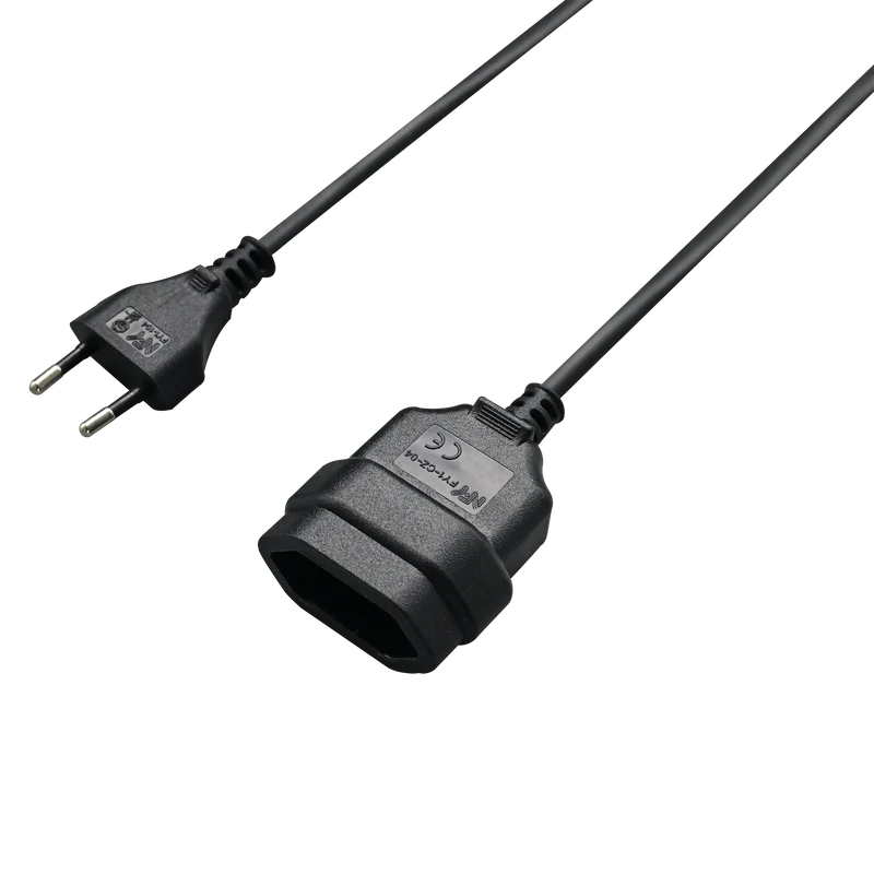Euro-Verlängerung - Euro-Stecker auf Euro-Kupplung - maximal 600 W - 300 cm - verschiedene Farben