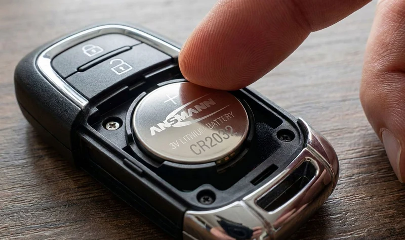 Ansmann Lithium Knopfzelle CR2032, Car Key Edition, ideal für den Autoschlüssel geeignet, 3 Volt