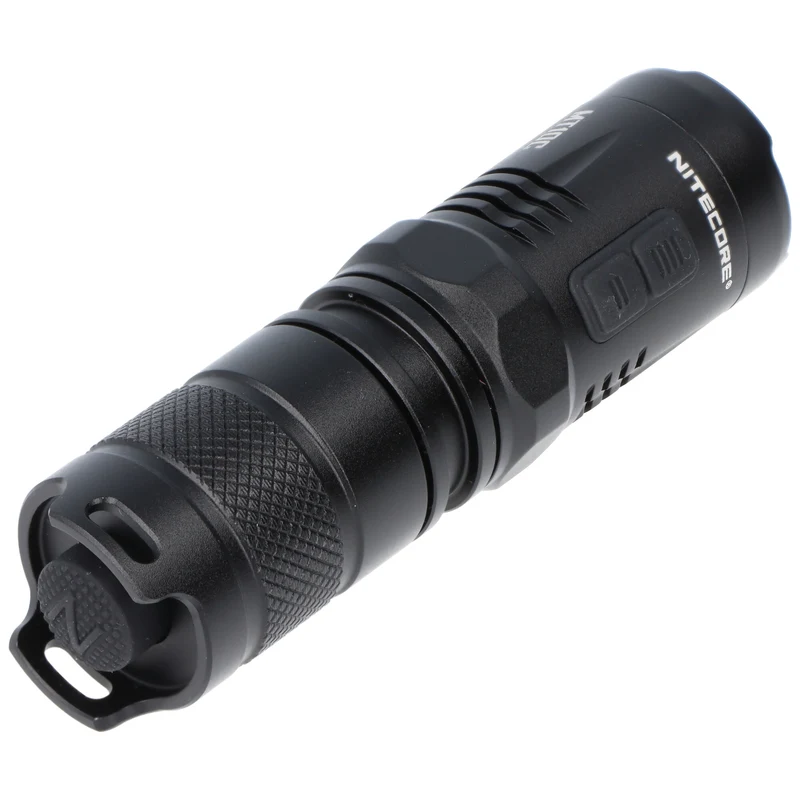 Nitecore MT10C LED-Taschenlampe mit bis zu 920 Lumen, Multitask Taschenlampe, mit zwei Side-Switches und Rotlicht-Mode