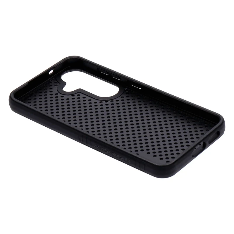 CARE by PanzerGlass Heat Beat Case Schwarz passend für Samsung Galaxy S25