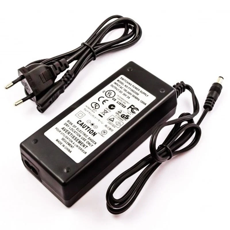 AccuCell Schnell-Ladegerät passend für Makita Akkus von 7,2-18 Volt (kein Original)