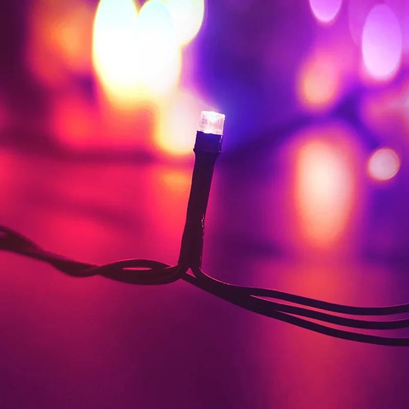 Modee LED-Weihnachtslichterkette – 10 m, RGB, 100 LEDs, für farbenfrohe Feststimmung im ganzen Zuhause