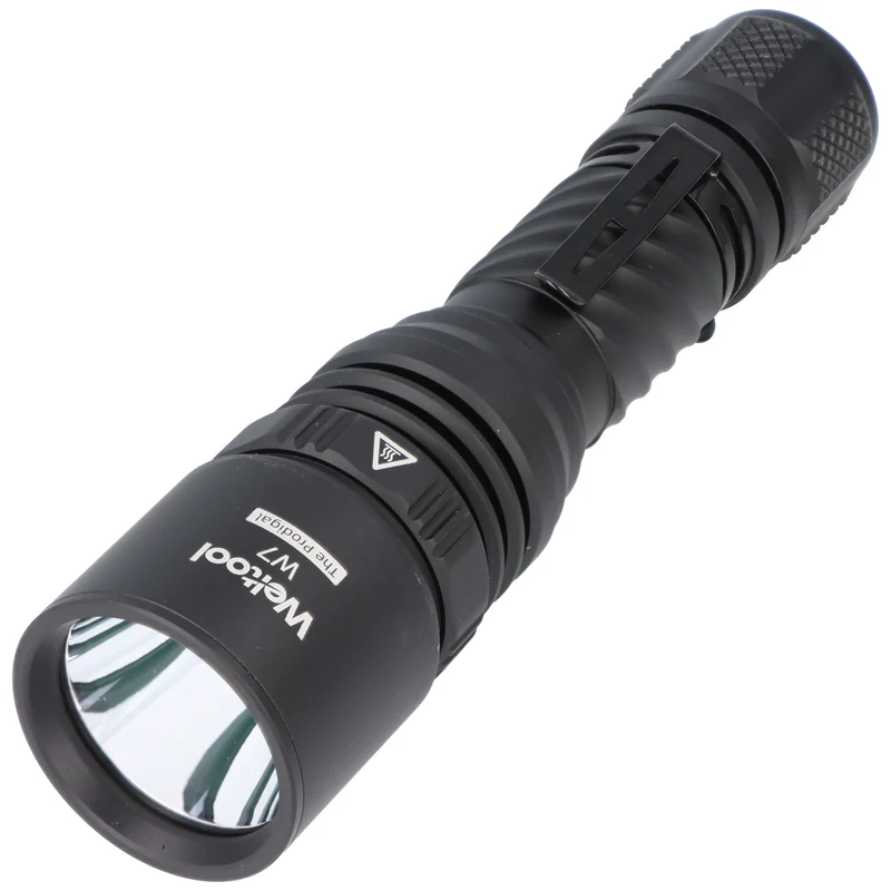 Weltool W7 taktische LEP-Taschenlampe, beeindruckende Reichweite bis zu 1.788 Metern, 700 Lumen, inkl. 21700 Li-Ion Akku