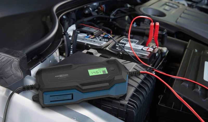 Ansmann BC 6-12V/6A 10-Stufen Kfz-Ladegerät für 6V und 12V Blei-Säure-, Blei-Gel- und Blei-Vlies-Batterien, sowie 12V LiFePO4 Batterien