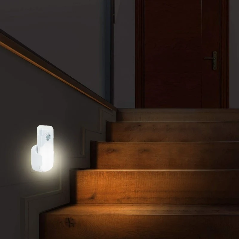 Velamp LED Nachtlicht mit automatischer Notbeleuchtung, Anti-Blackout, praktische Taschenlampenfunktion, mit Bewegungsmelder und PIR-Sensor, vertikale Buchse