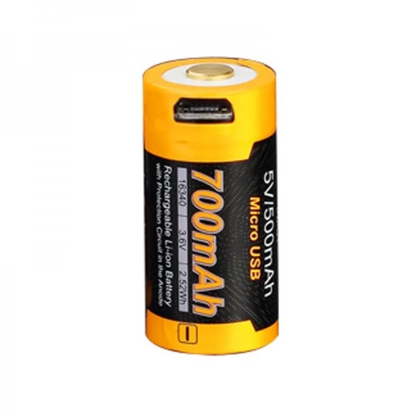 Fenix CR123 A Li-Ion Akku mit integrierter USB-Ladefunktion 3,6 Volt mit 700mAh und AccuCell Akkubox (kein extra Ladegerät notwendig)