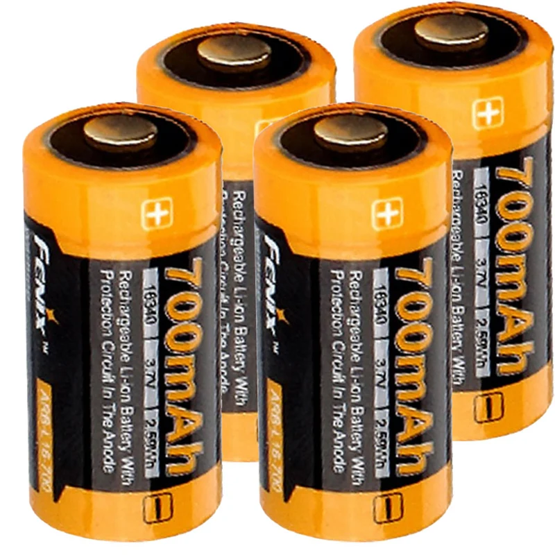4 Stück Li-ion Akku mit 3,7 Volt, min. 700mAh, typisch 760mAh, max. 820mAh Kapazität inkl. AkkuBox ideal für Überwachungskamera Arlo und LED-Taschenlampen