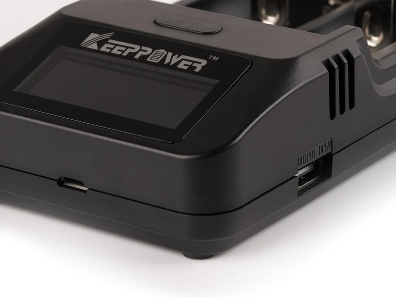 Keeppower L2 Plus – 2-Schacht USB-Li-Ion-Lader mit Display