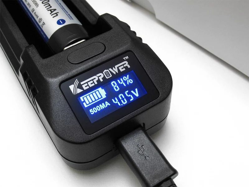 Keeppower L1 - V2 intelligentes LCD-Ladegerät für Li-Ion-Akkus