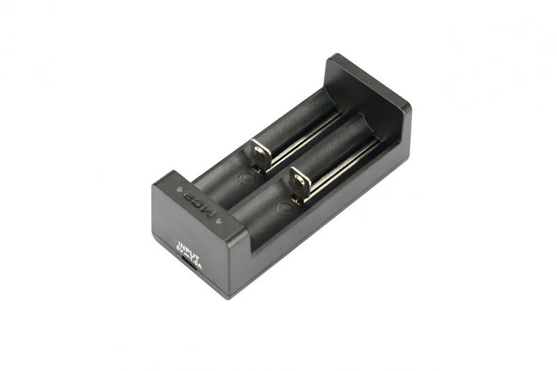 Xtar MC2 - Ladegerät für Li-Ion-Akkus 3,6V/3,7V inkl. USB-Kabel