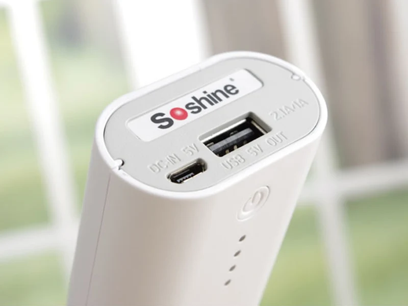 Soshine E4C Powerbank Ladegerät 1,0A USB-Ausgang